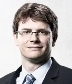 Alle-Sujets-Portrait-1-31-WEB-Mohaupt-217x217-1.webp Redakteur des Reports – Sascha Mohaupt