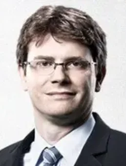 Alle-Sujets-Portrait-1-31-WEB-Mohaupt-217x217-1.webp Redakteur des Reports – Sascha Mohaupt